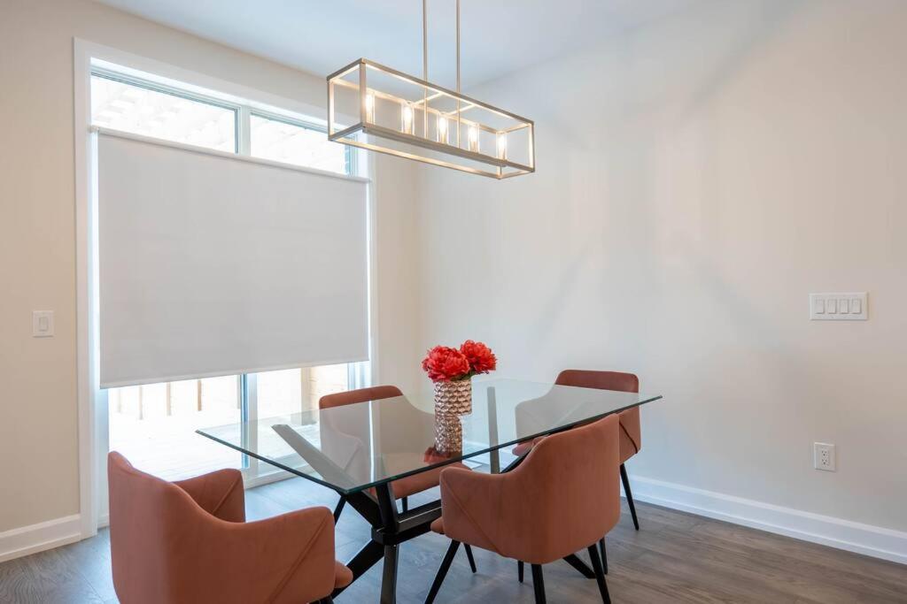 Luxury 3 Bdr Townhouse /garage * Niagara-Fälle